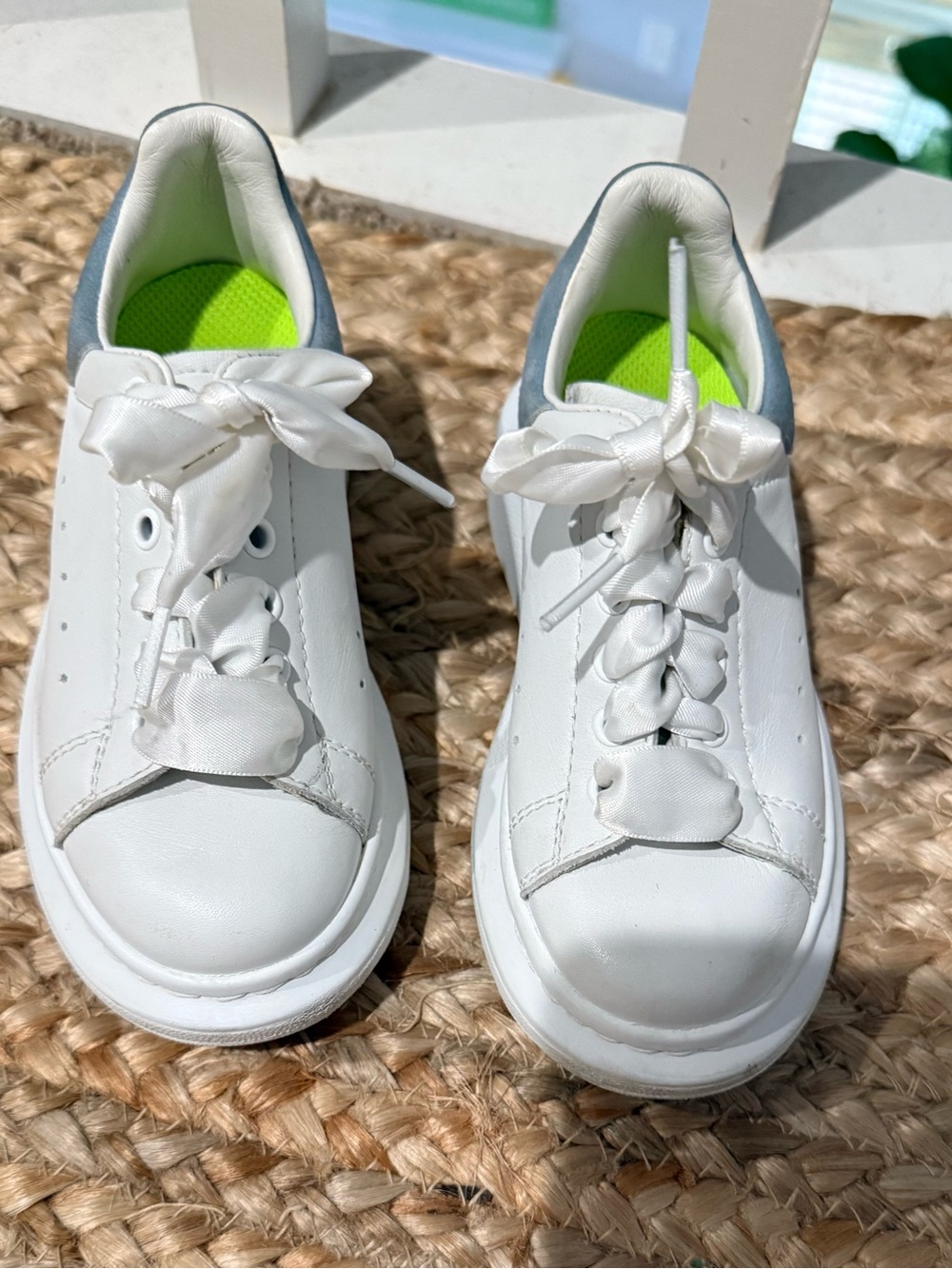 Alexander McQueen White Kids Sneakers with Neon Green Insole